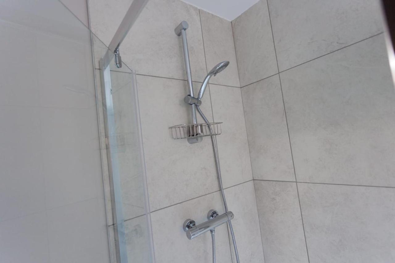 Chic Studio Apartment Central Belfast Sleeps 2. Dış mekan fotoğraf